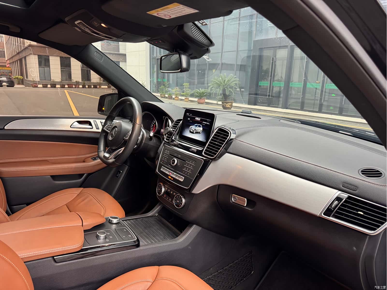 Mercedes-Benz GLE, 2018 13