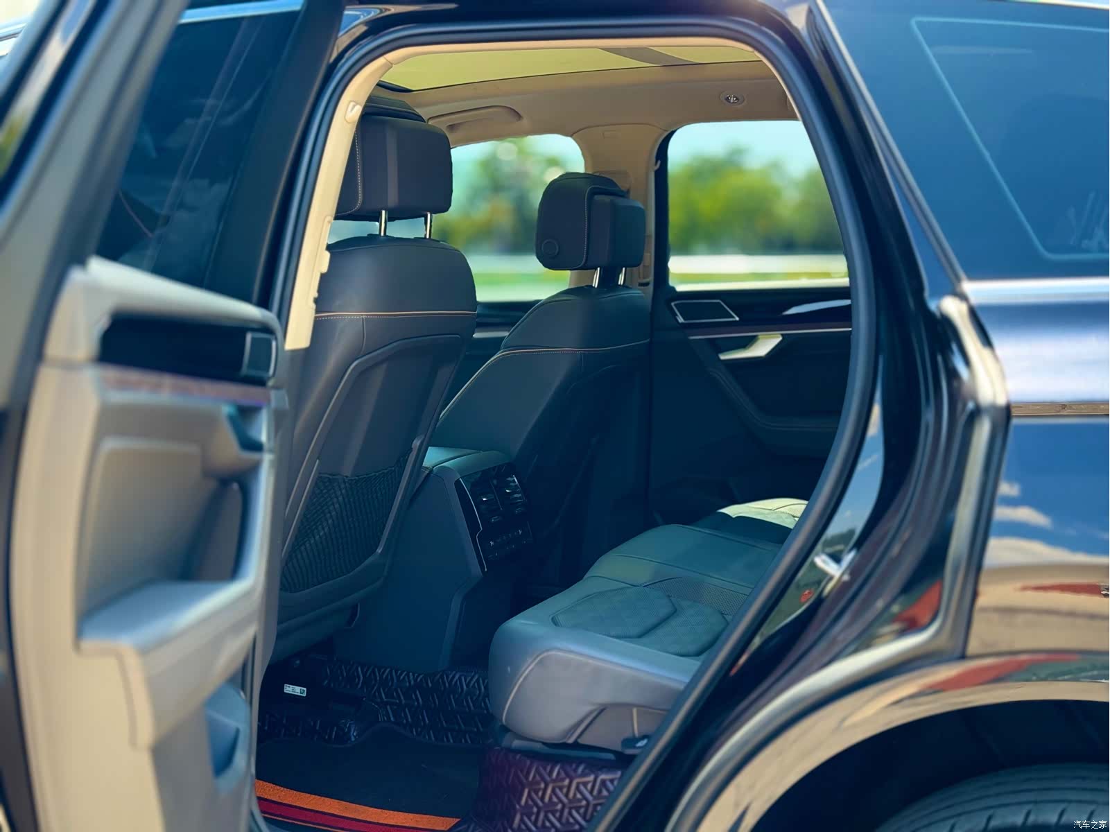 Volkswagen Touareg, 2021 6