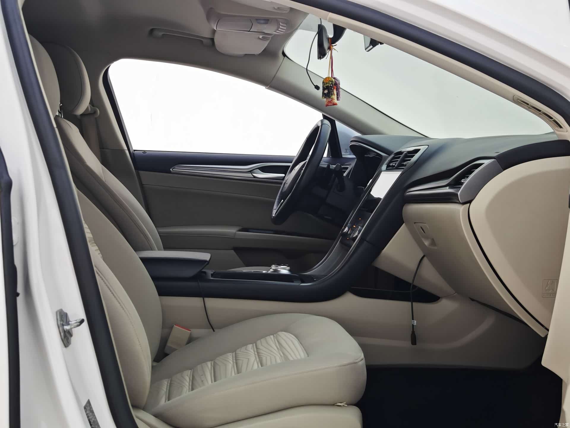 Ford Mondeo, 2018 10