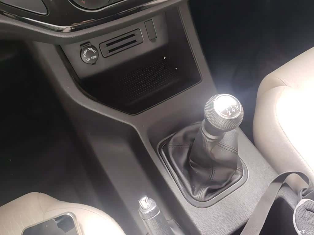 DongFeng M5, 2024 14