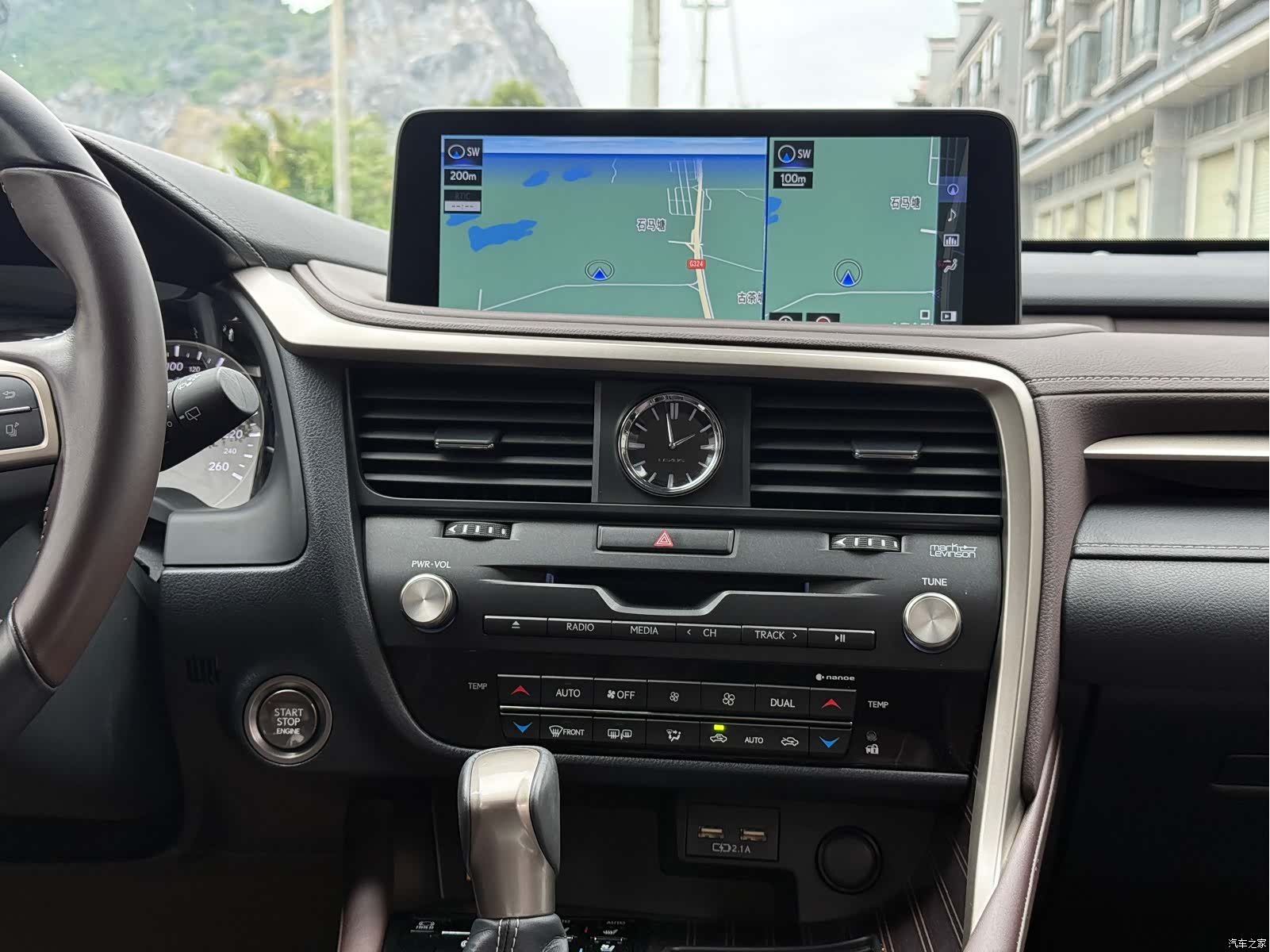 Lexus RX, 2022 9