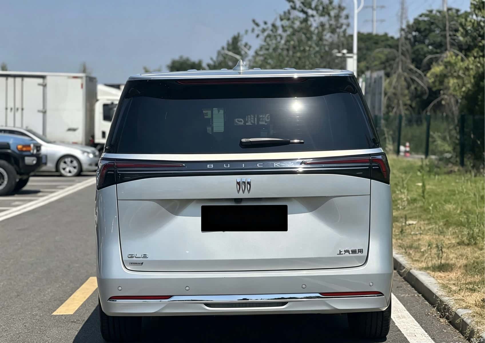 Buick GL8, 2025 все фото