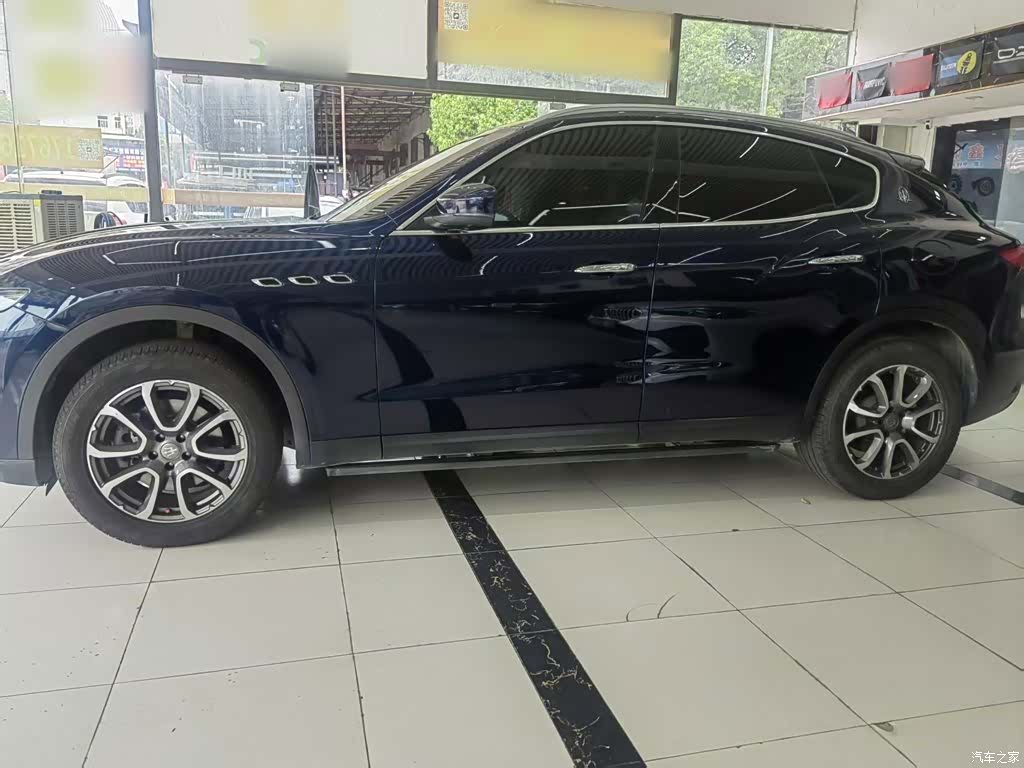 Maserati Levante, 2017 9