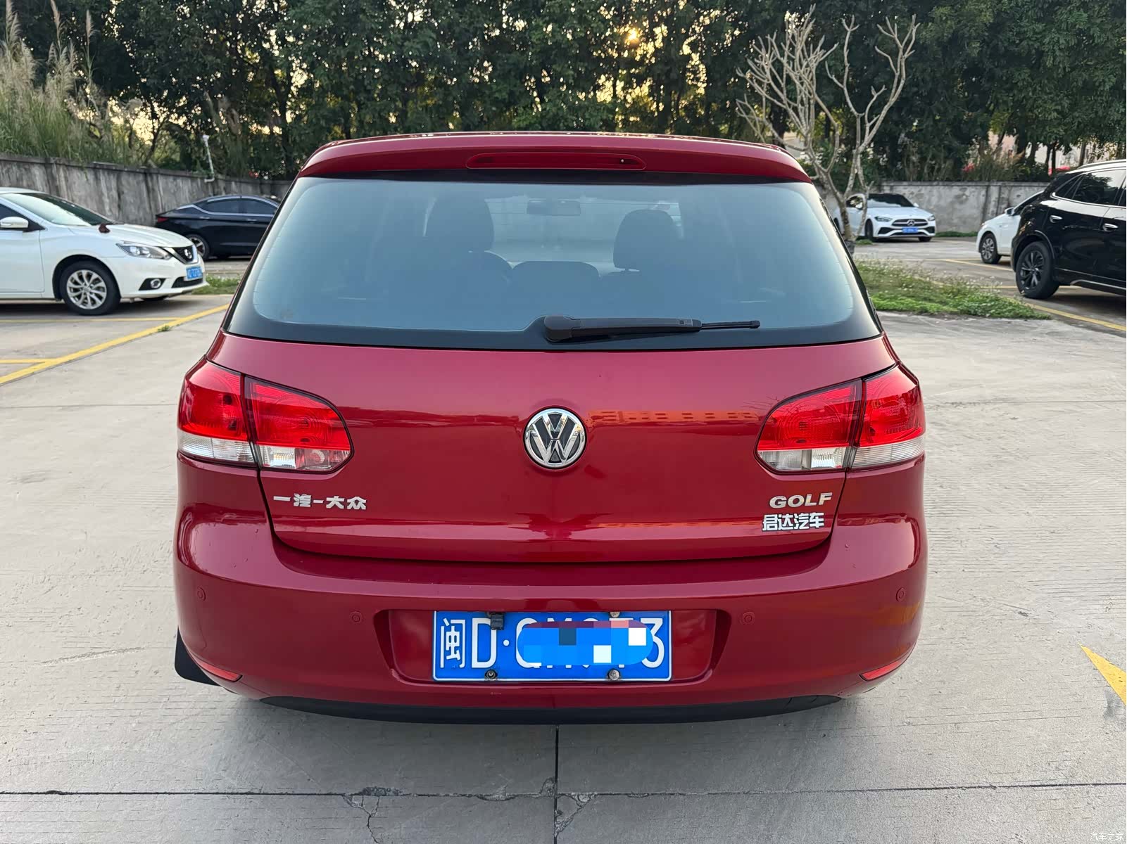 Volkswagen Golf, 2011 все фото