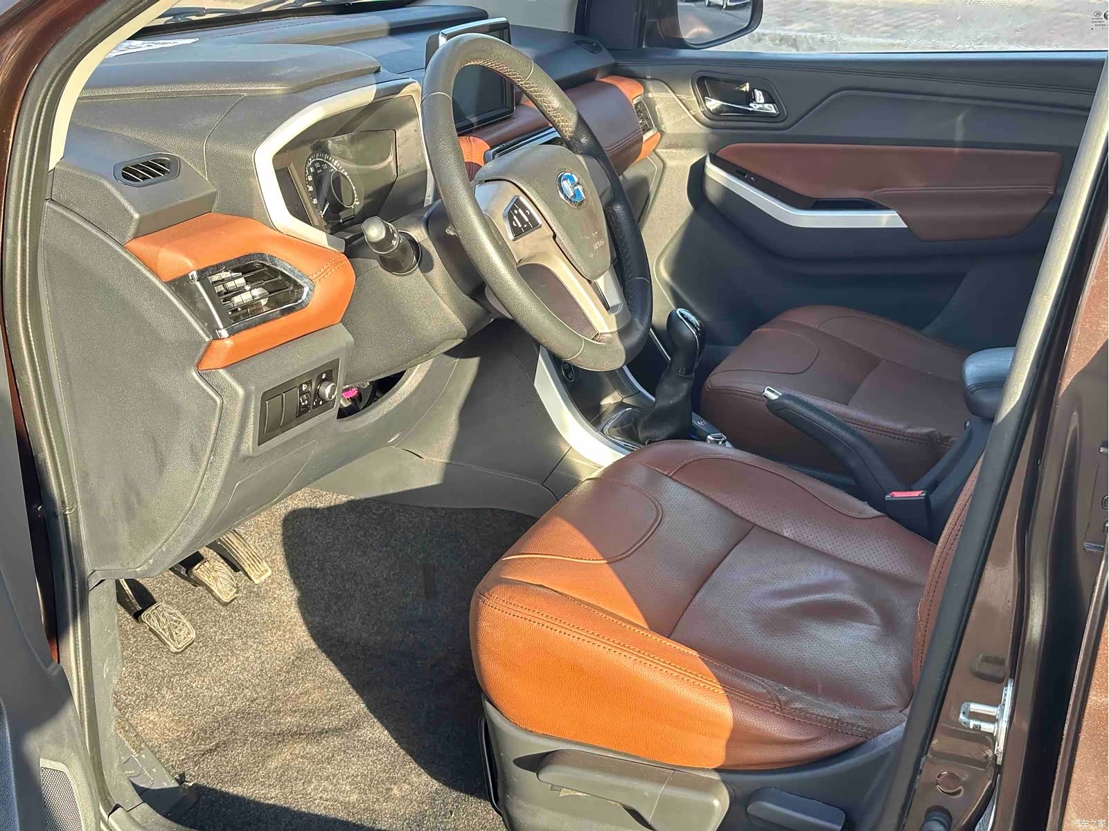 BAIC M70, 2017 4