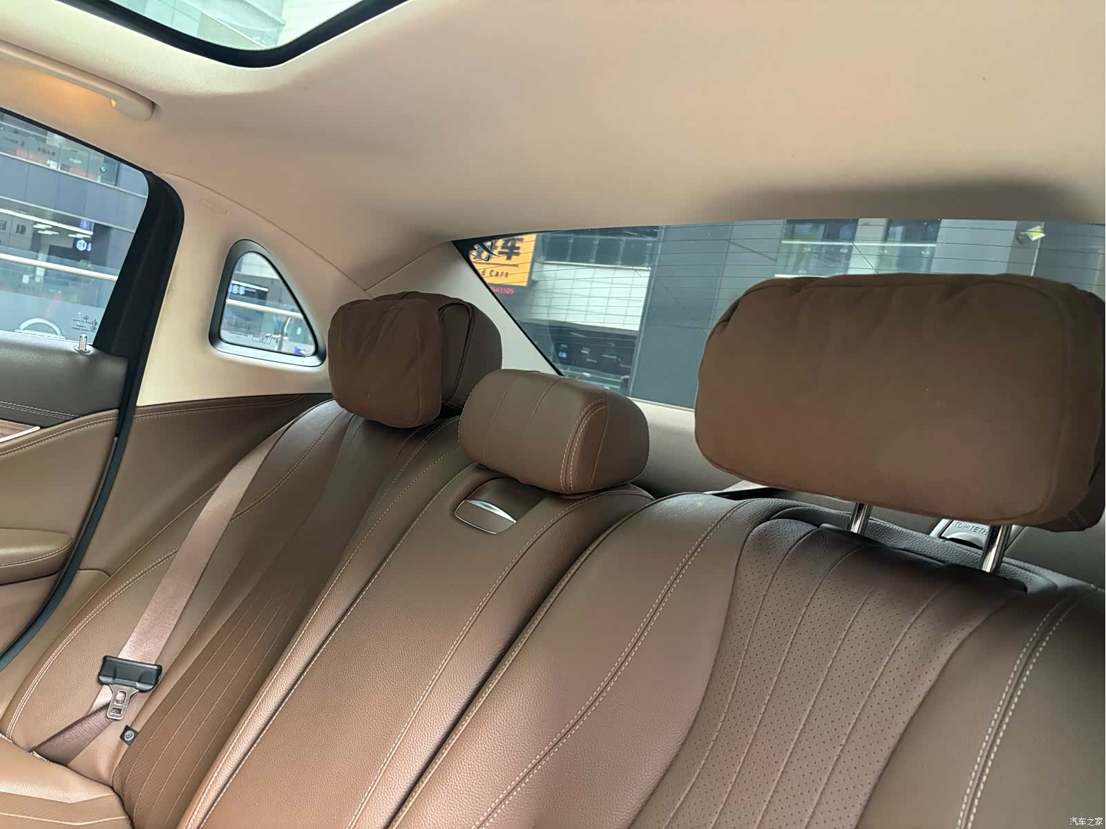Mercedes-Benz E-Class, 2018 35