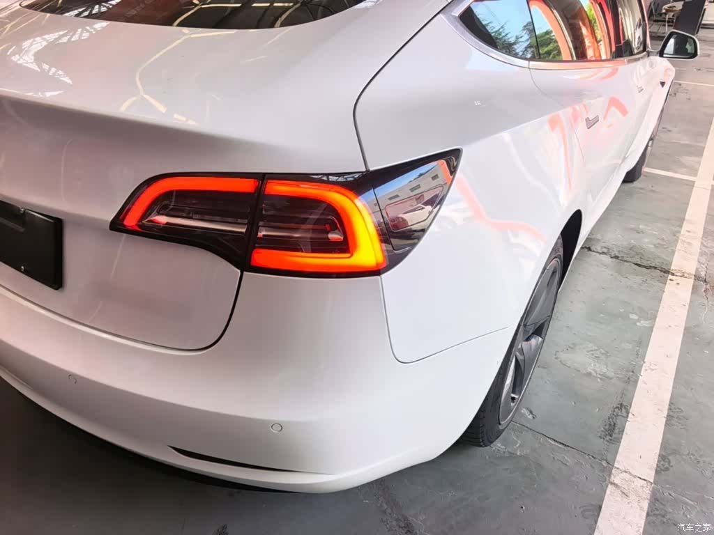 Tesla Model 3, 2020 8