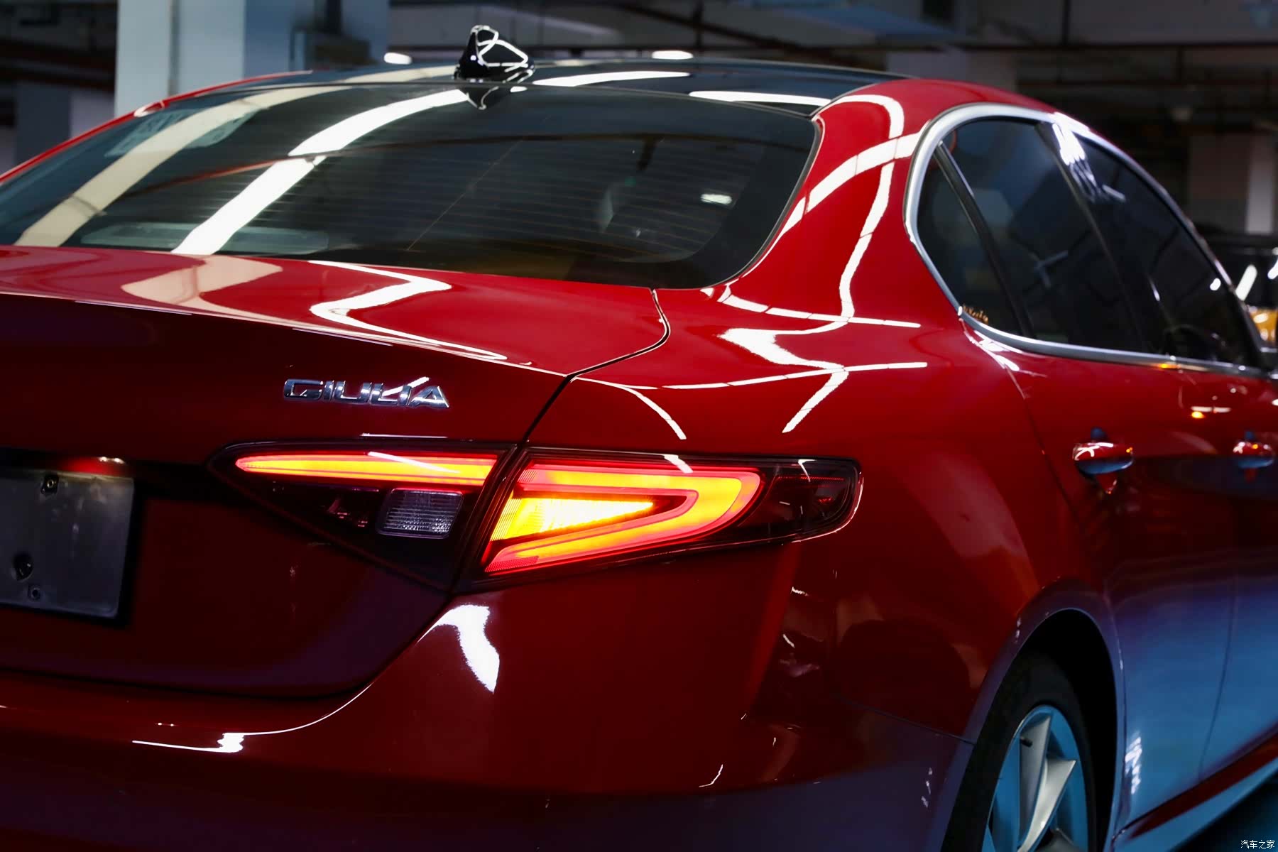 Alfa Romeo Giulia, 2017 все фото