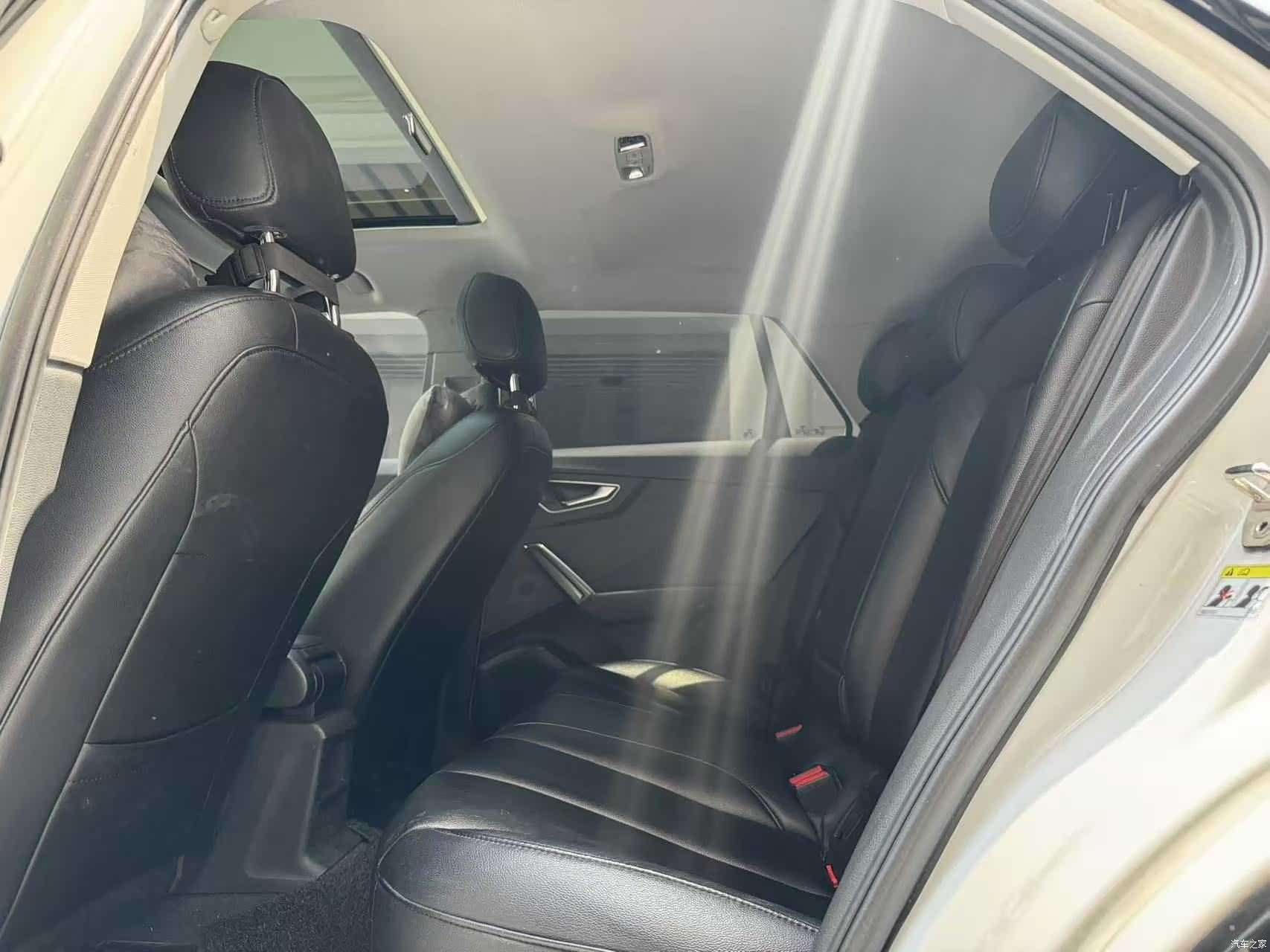 Audi Q2L, 2020 16