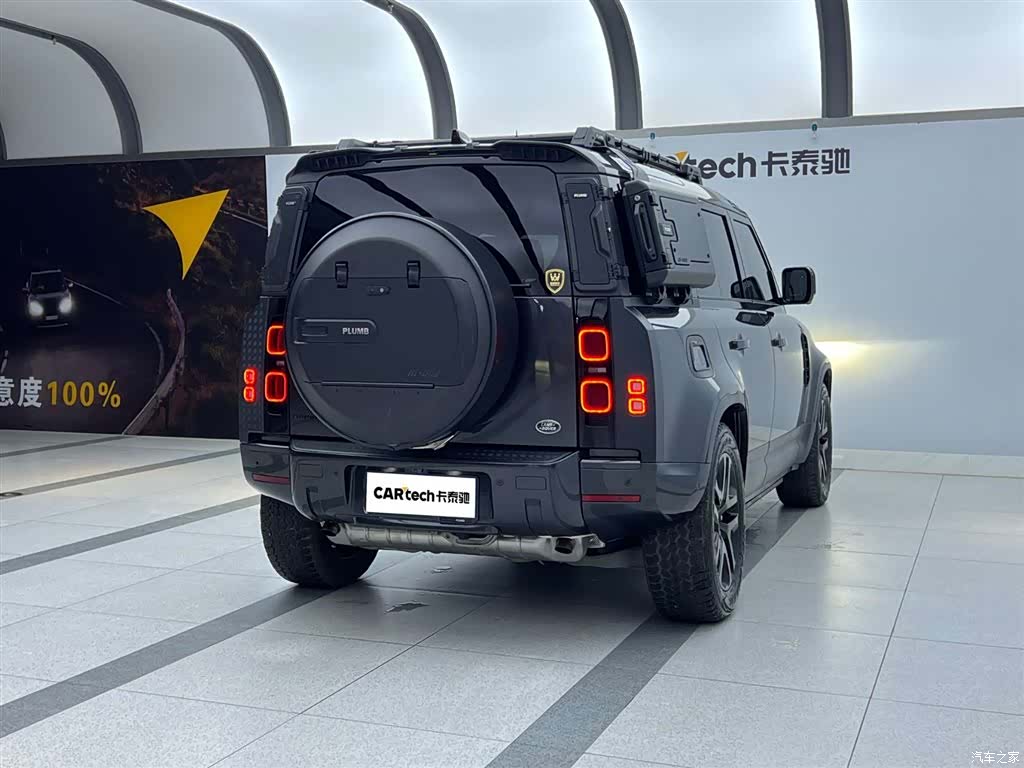 Land Rover Defender, 2025 3