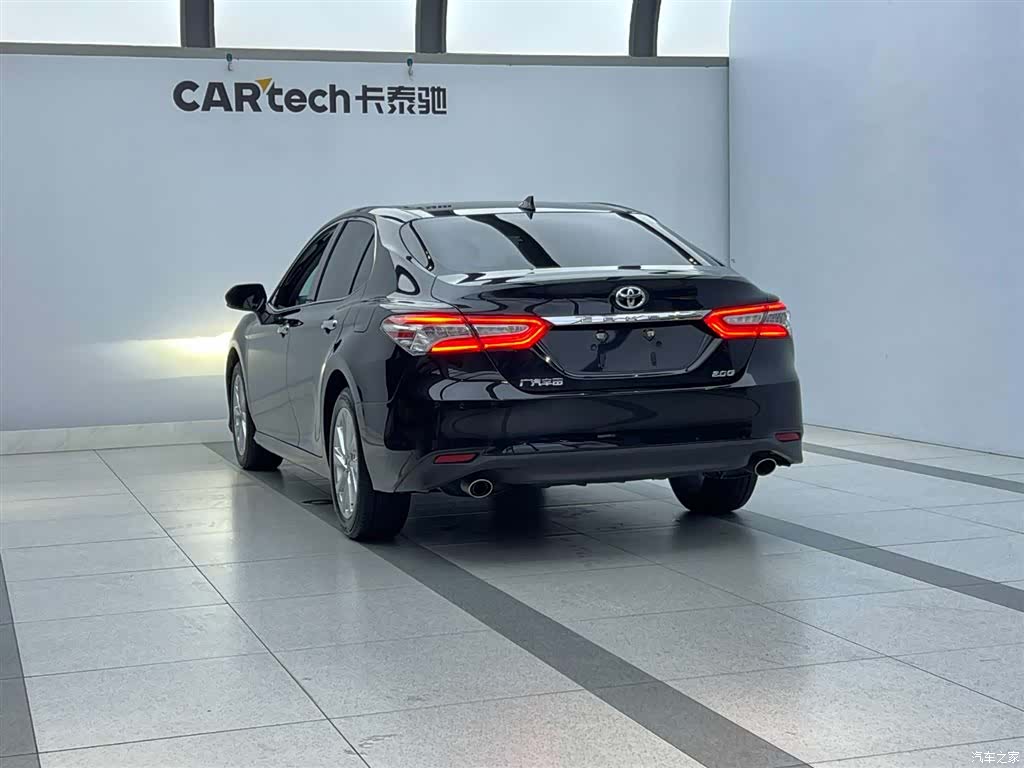 Toyota Camry, 2023 10