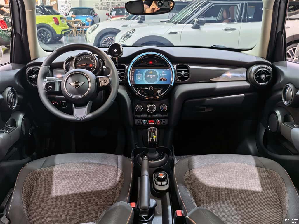 Mini ONE, 2021 7