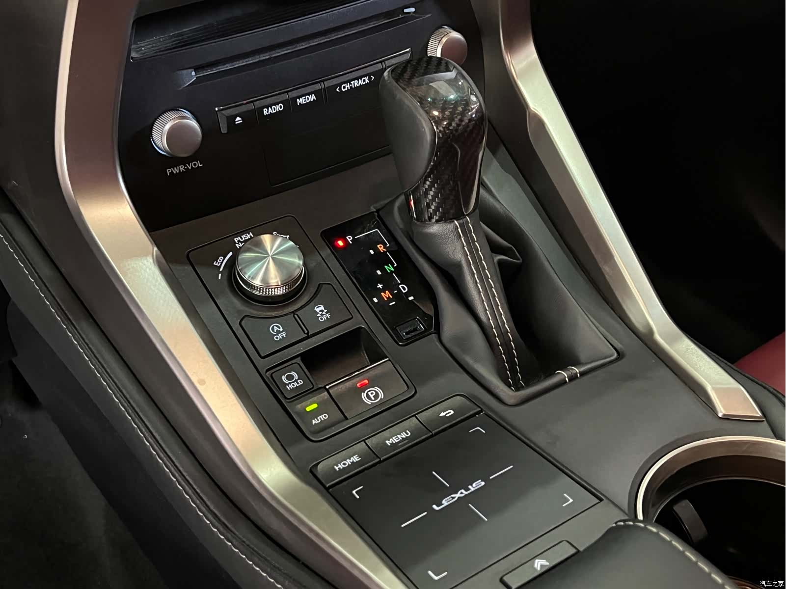 Lexus NX, 2019 12