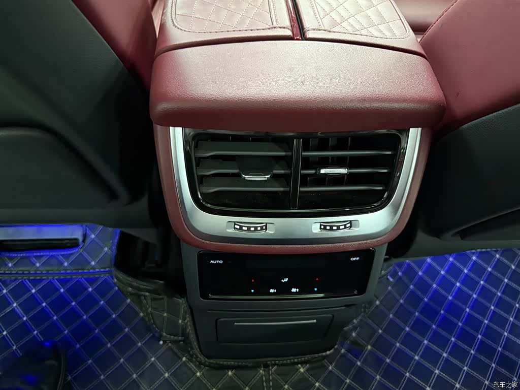 Hongqi E-HS9, 2023 22