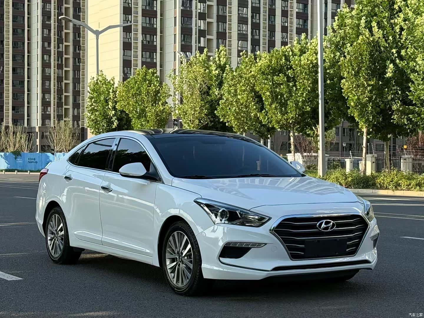 Hyundai GLS