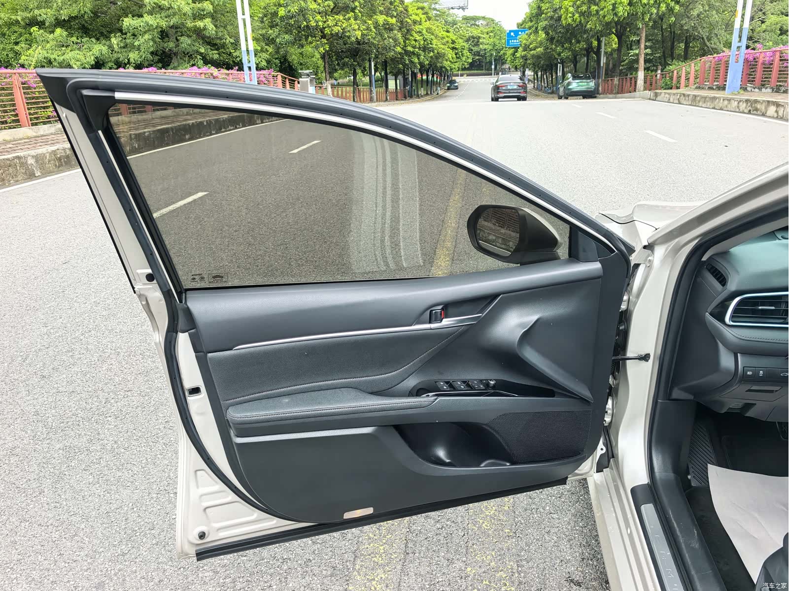 Toyota Camry, 2019 4