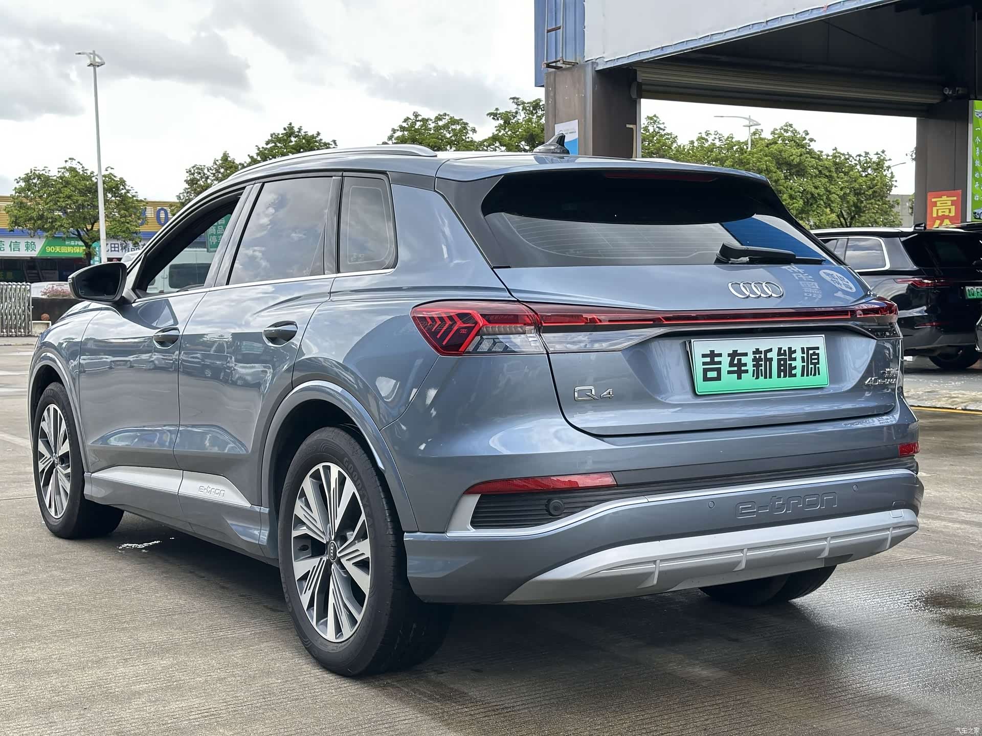 Audi Q4 e-tron, 2025 4