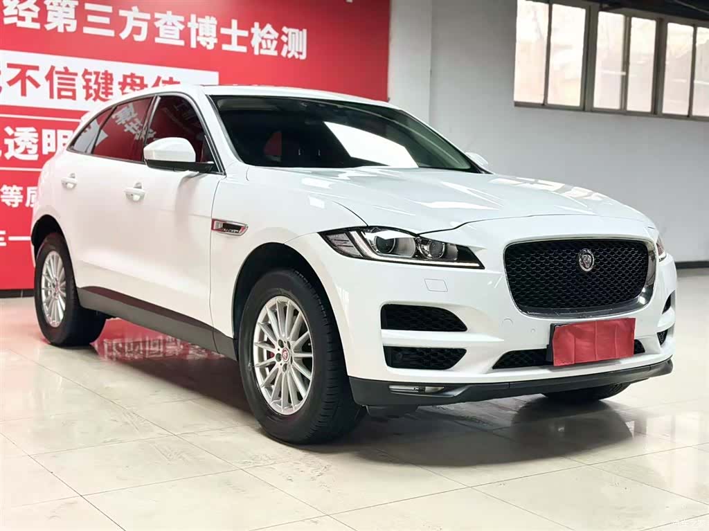 Jaguar F-PACE, 2019 3