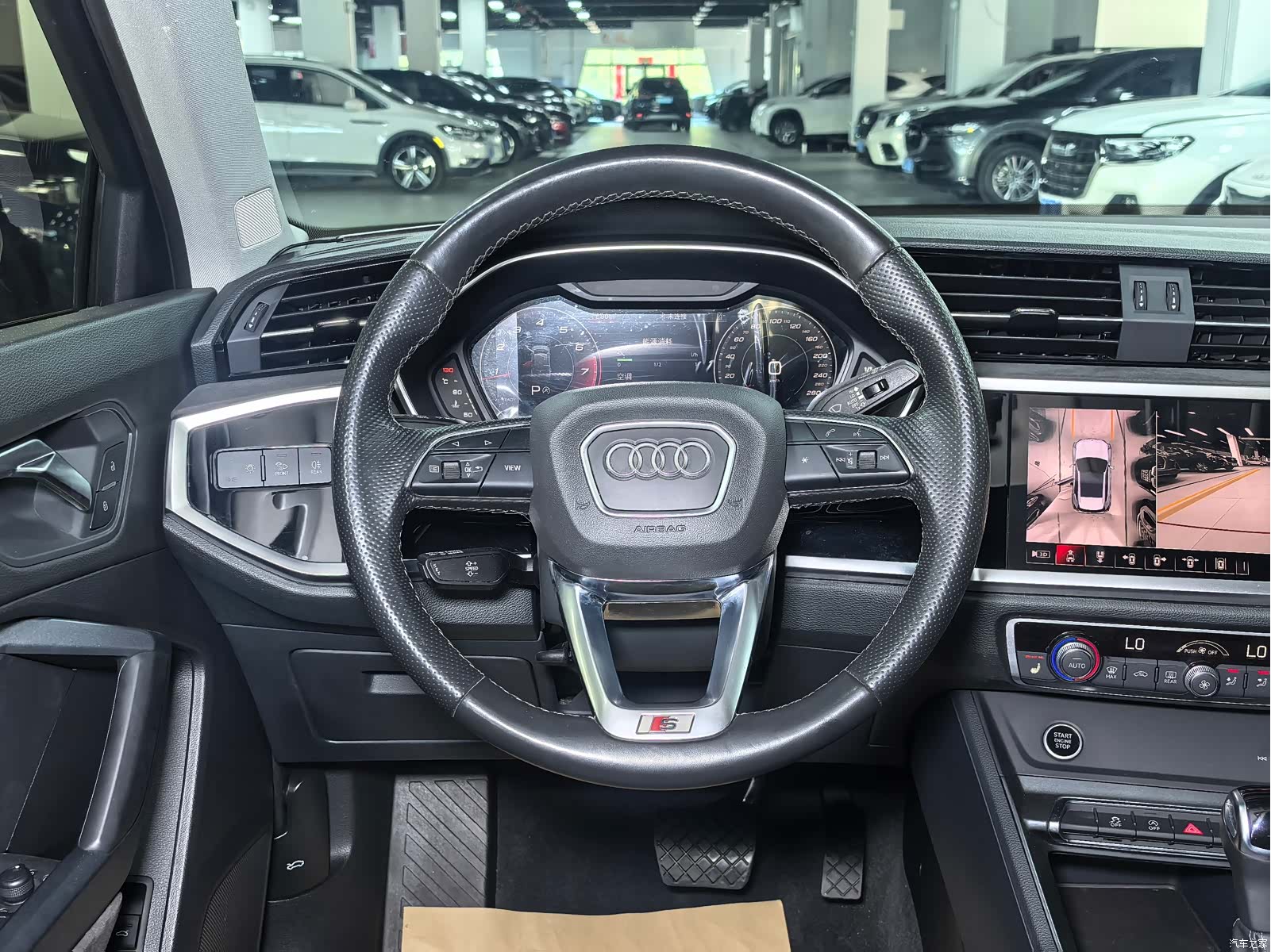 Audi Q3, 2023 12