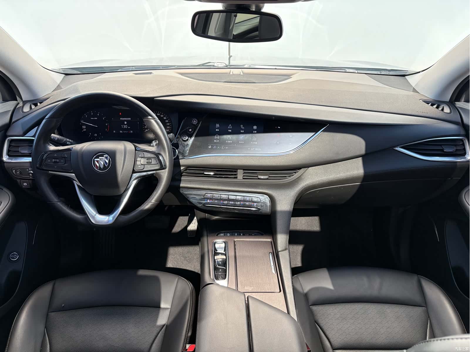 Buick Enclave, 2021 10