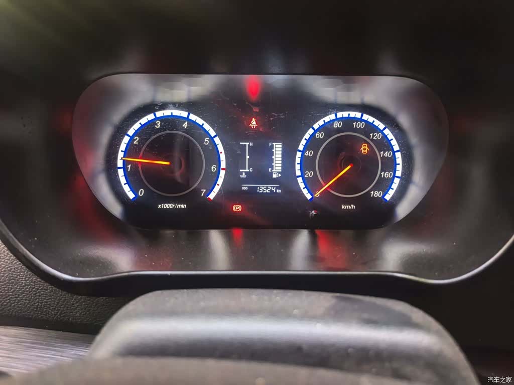 Changan M60, 2025 все фото