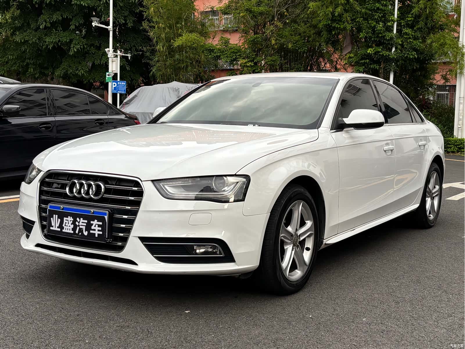 Audi A4L, 2015 1