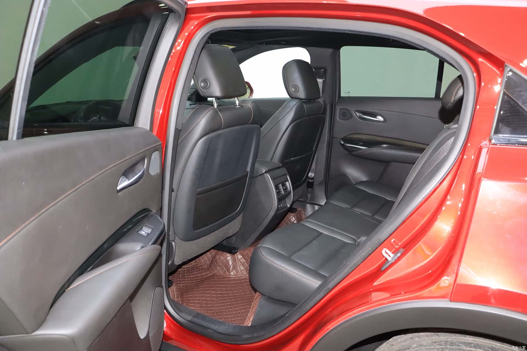 Cadillac XT4, 2022 14