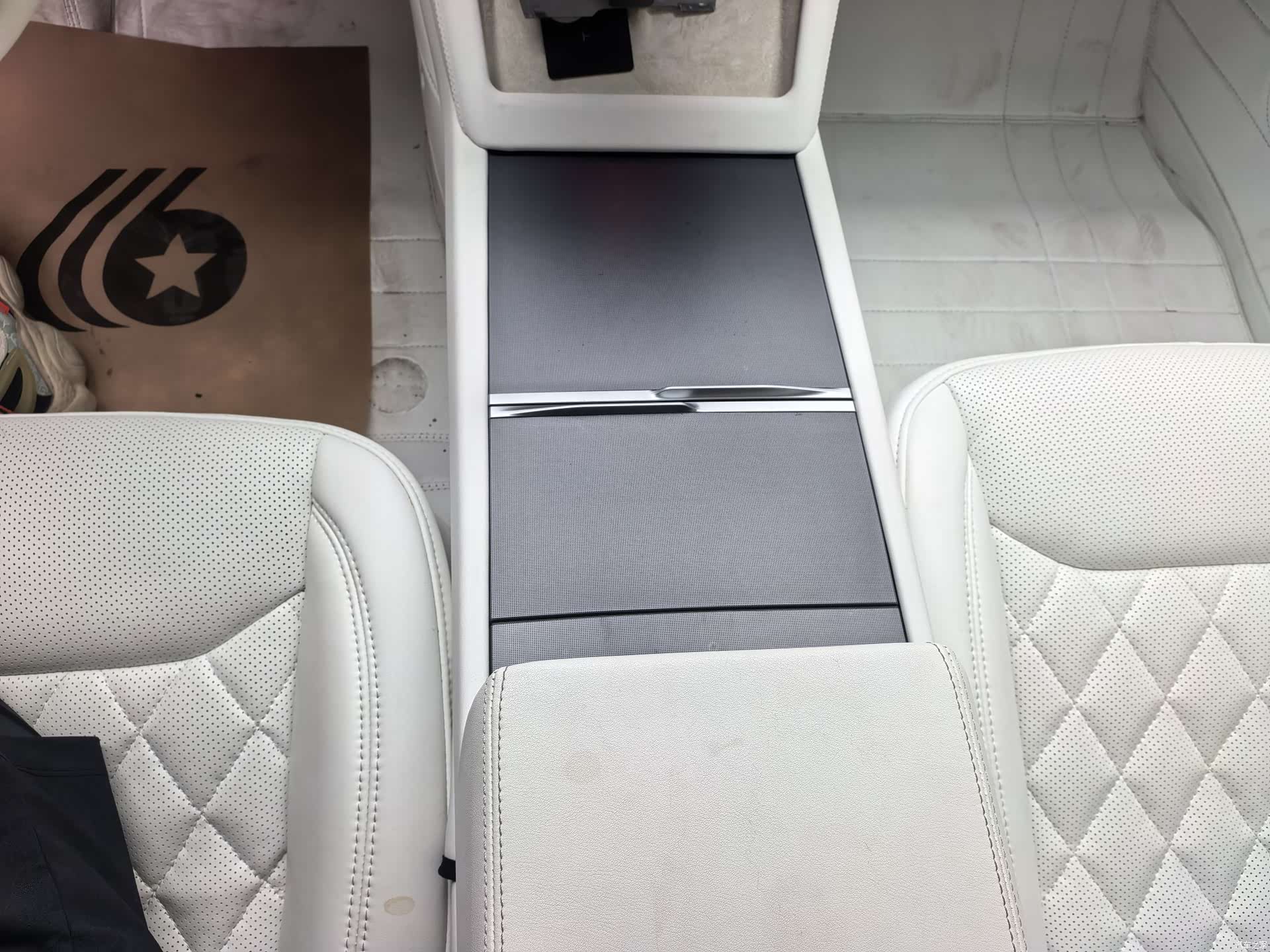Tesla Model 3, 2024 10