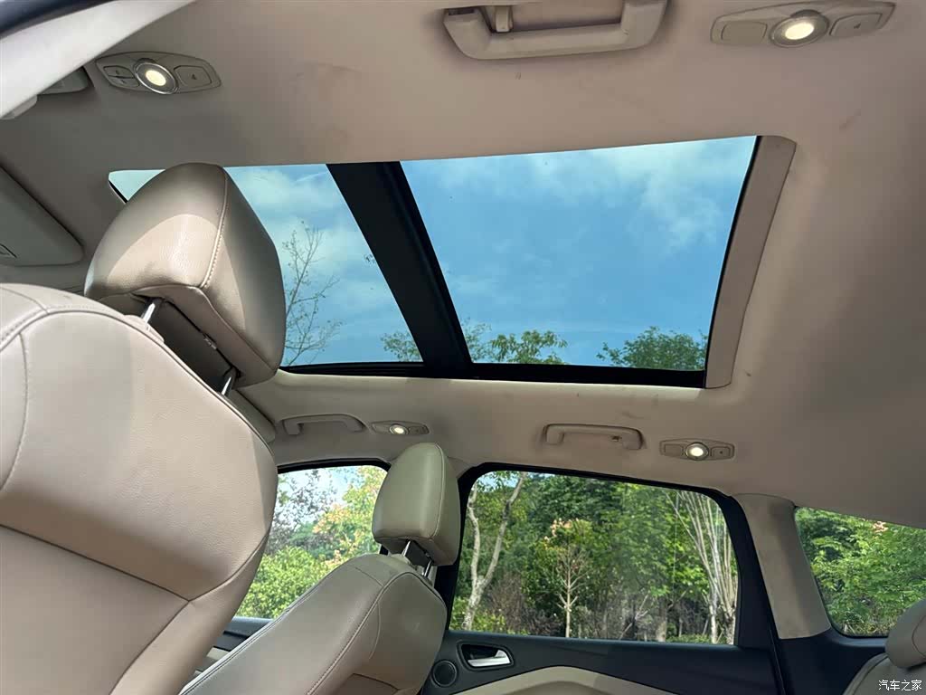 Ford Kuga, 2013 4