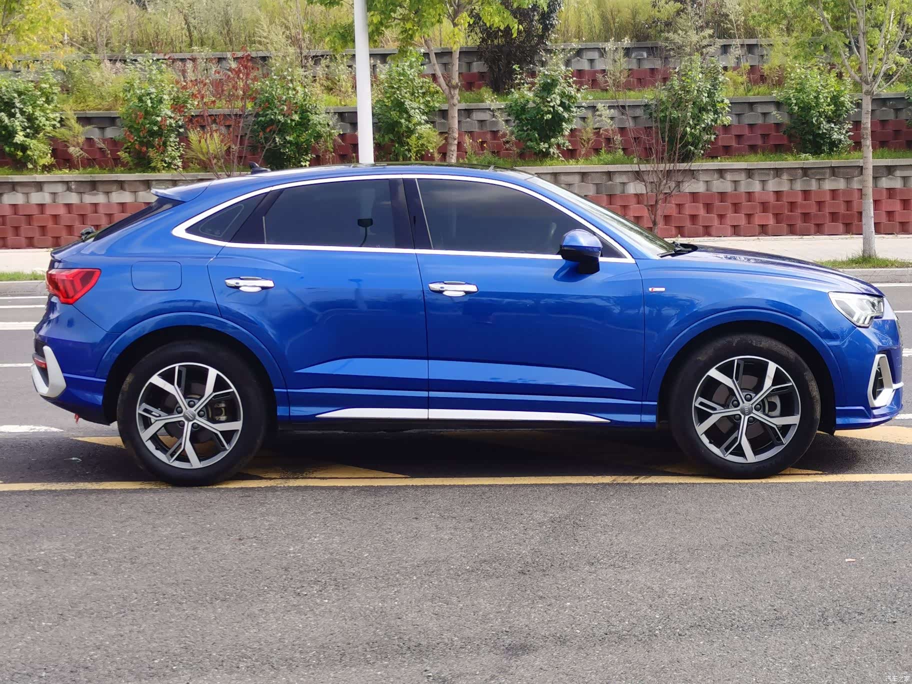 Audi Q3, 2021 3