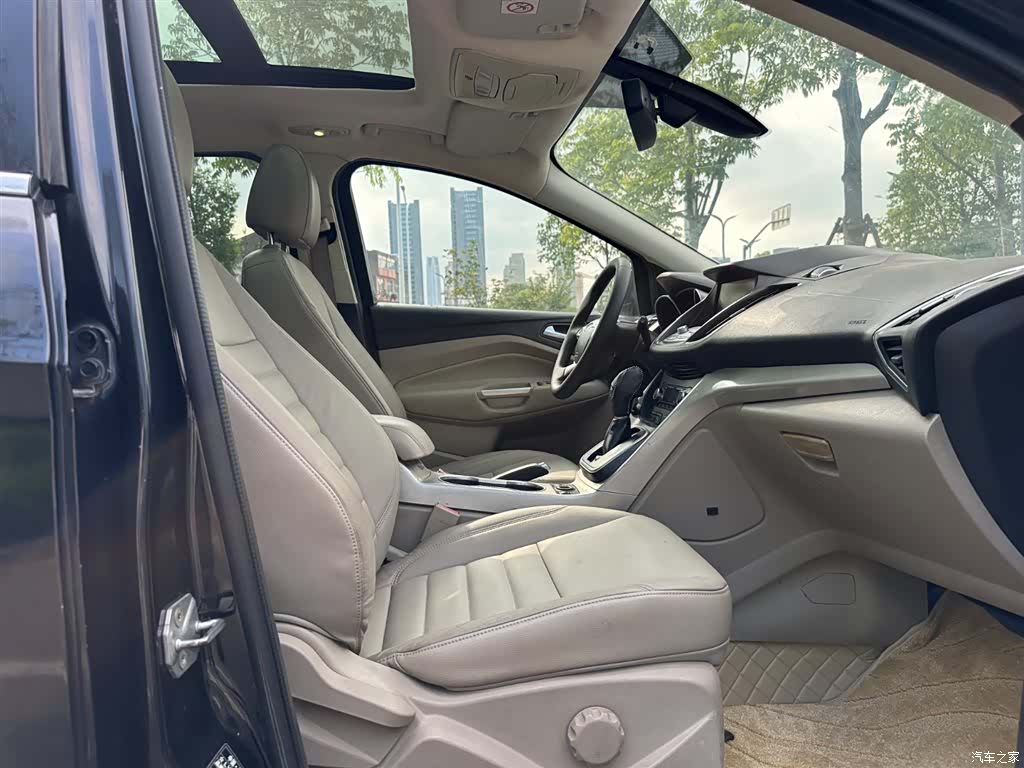 Ford Kuga, 2013 22