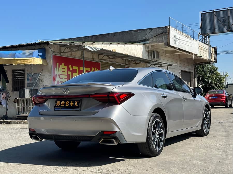Toyota Avalon 2022, фото 12
