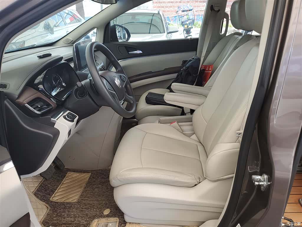 Buick GL8, 2023 11
