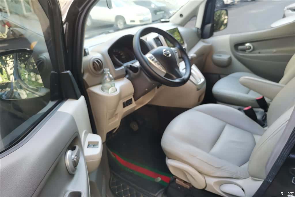 Nissan NV200, 2018 9