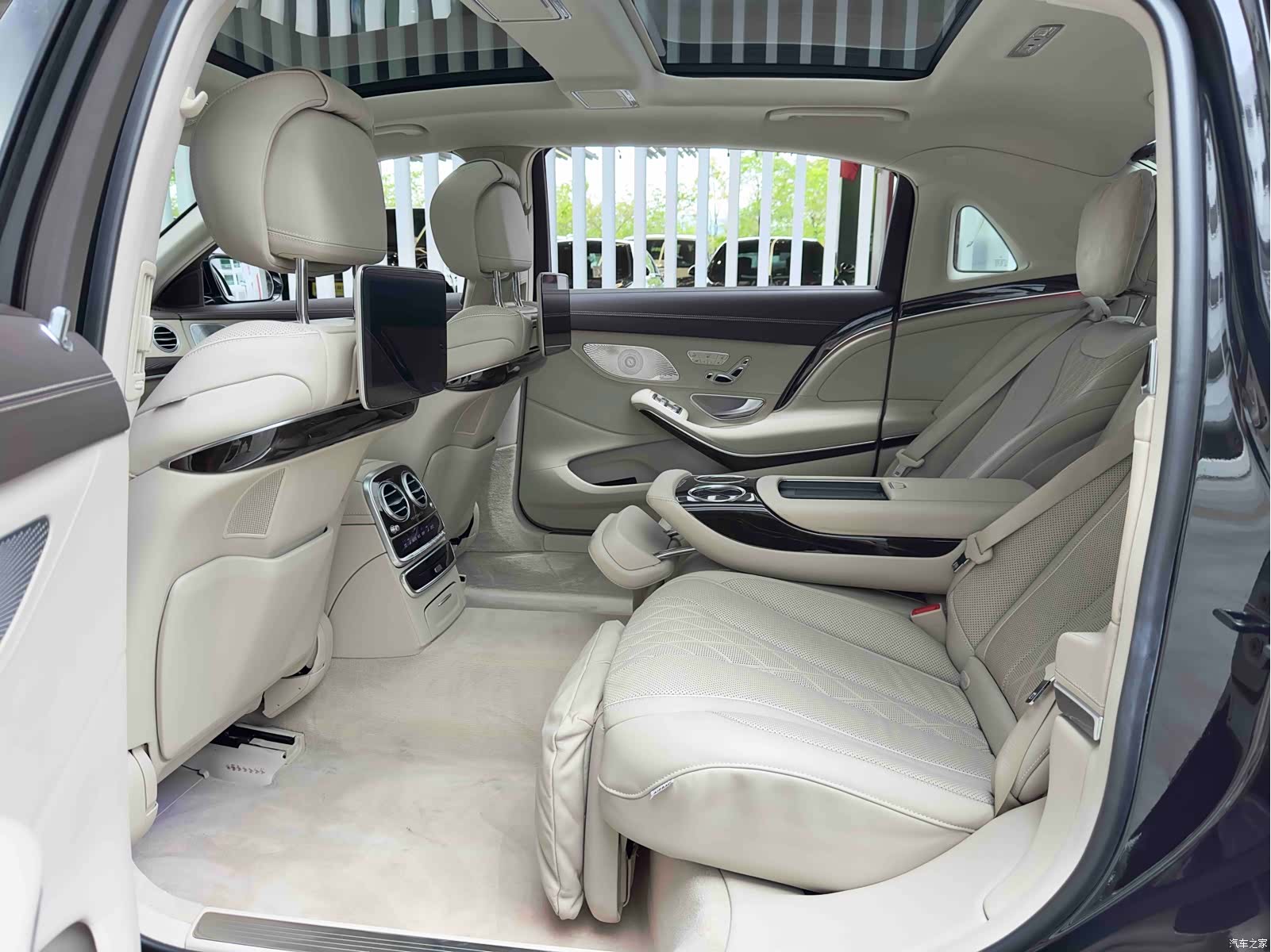 Maybach S-Class, 2018 14