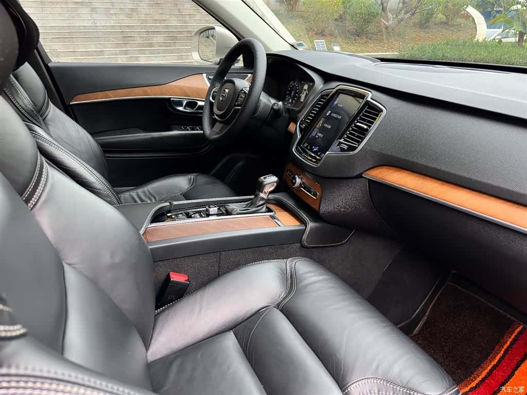 Volvo XC90, 2018 12