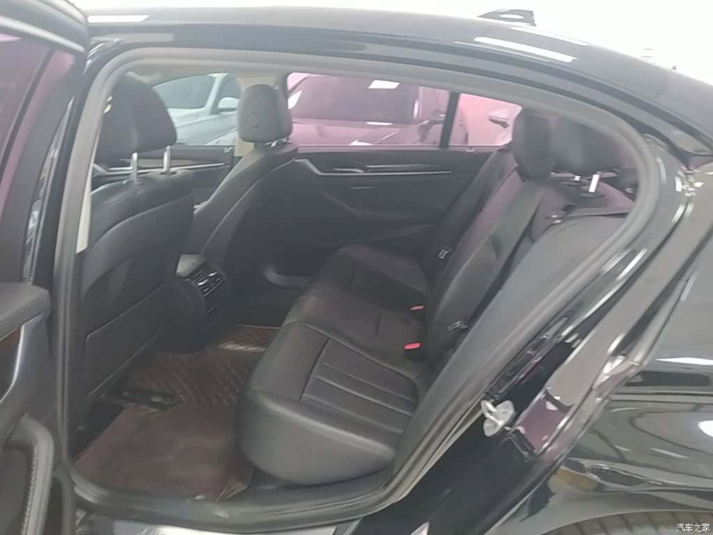 BMW 5 Series, 2018 17