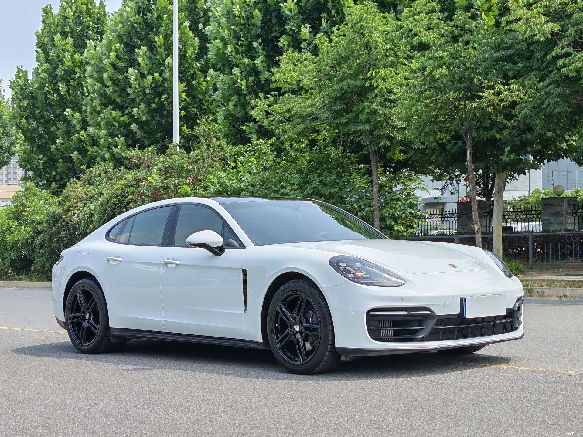 Porsche Panamera, 2023 3