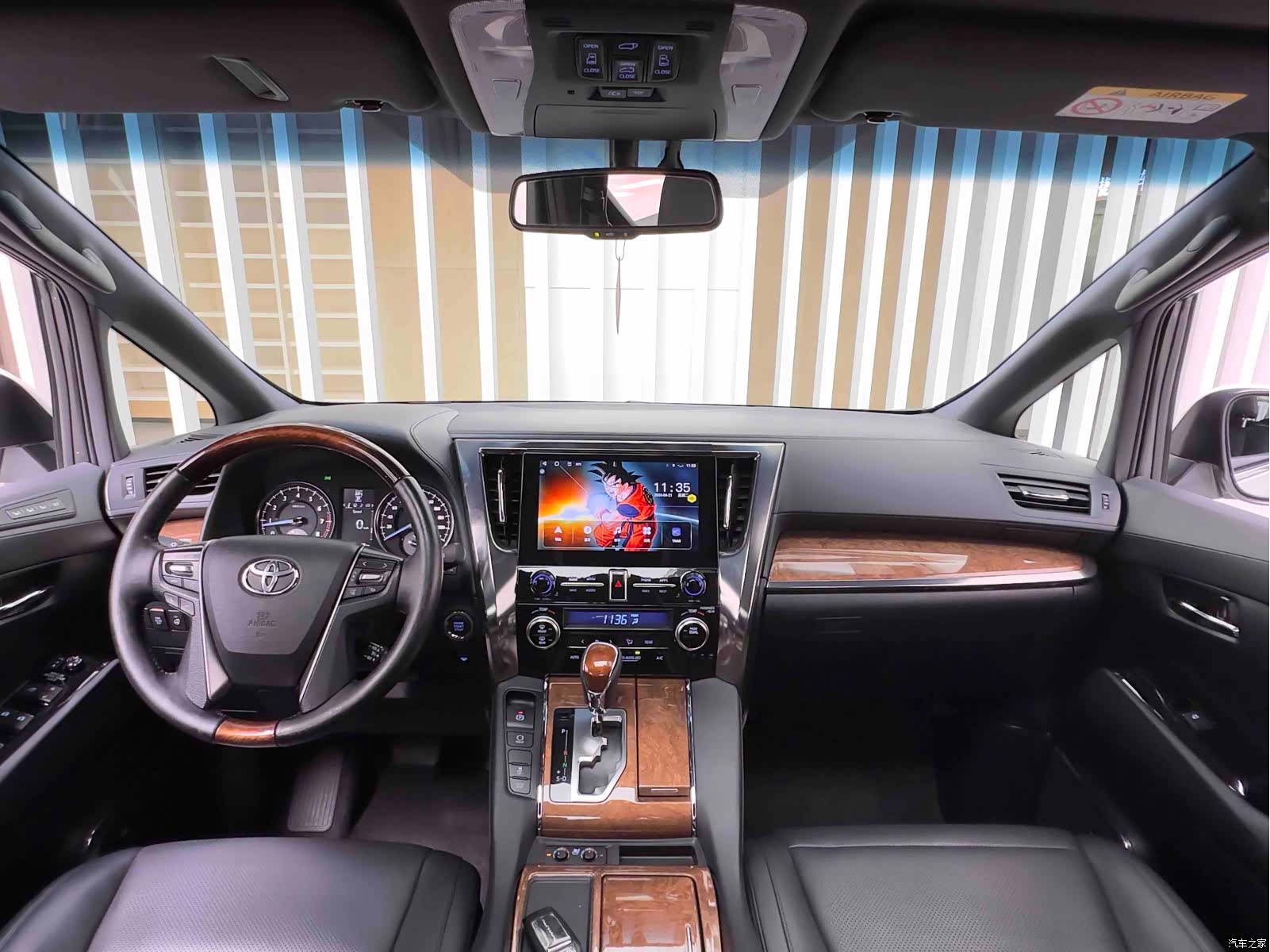Toyota Alphard, 2020 29