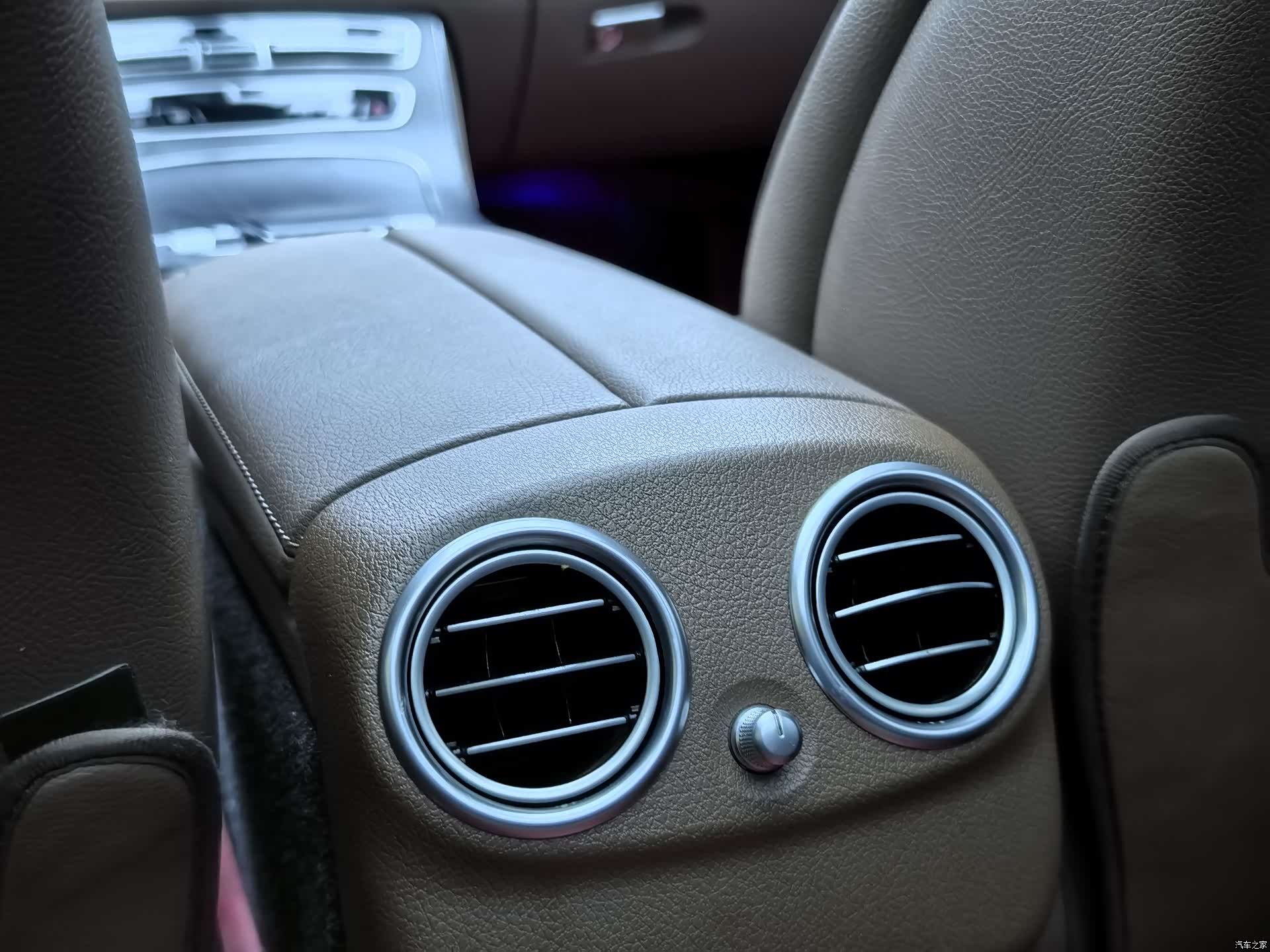 Mercedes-Benz E-Class, 2021 29