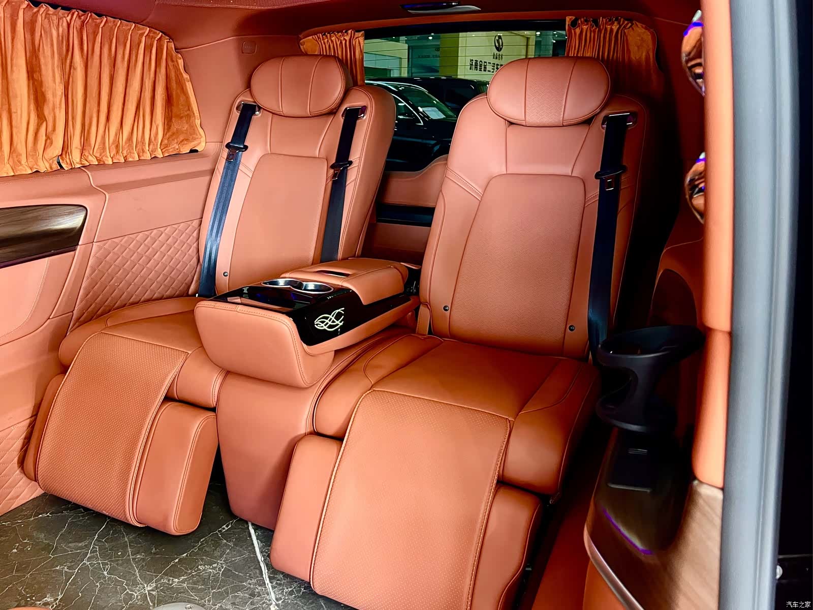 Mercedes-Benz V-Class, 2022 11