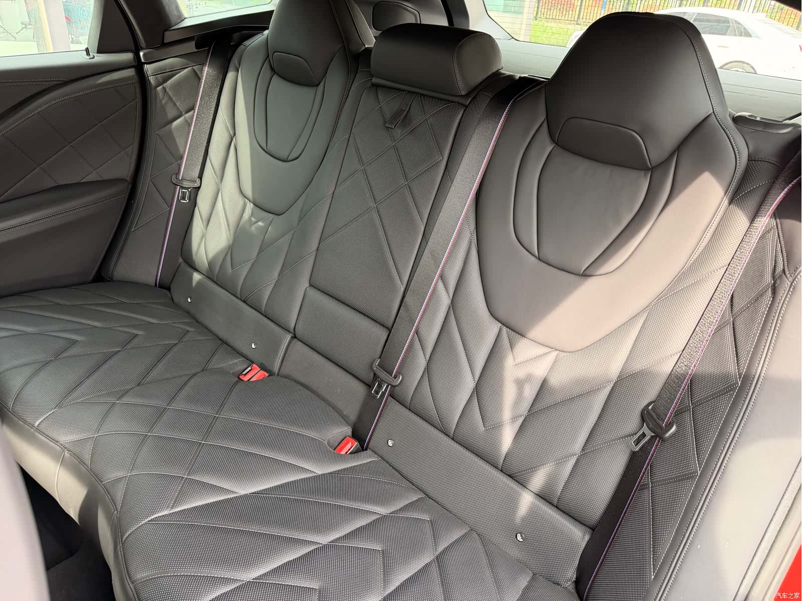 BMW XM, 2024 25