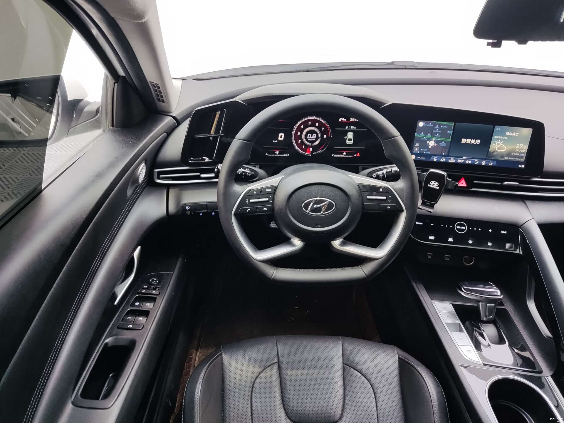 Hyundai Elantra, 2022 13
