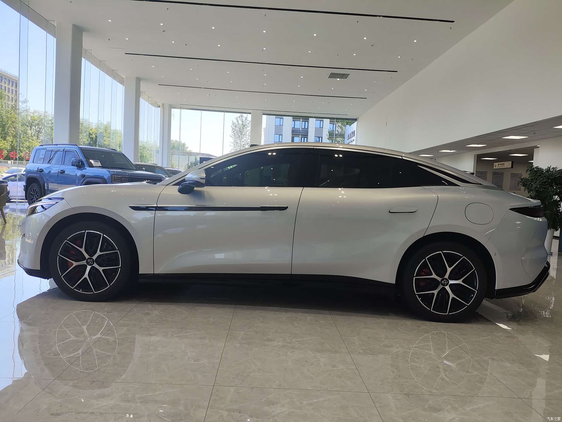 BYD Han, 2025 8