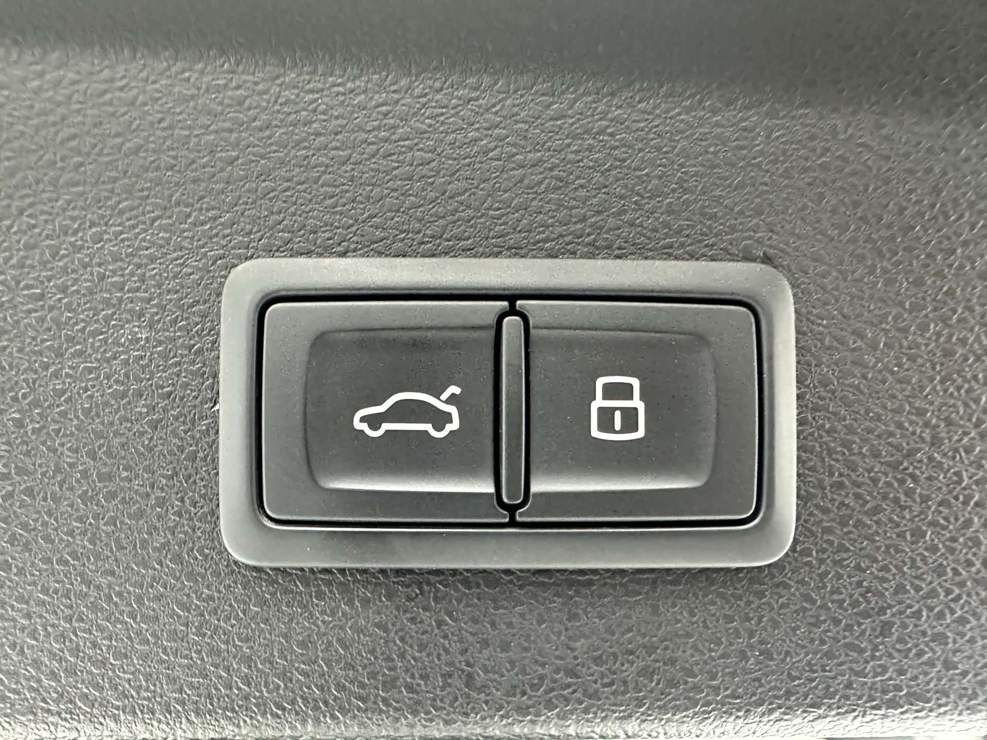 Audi Q2L, 2022 17