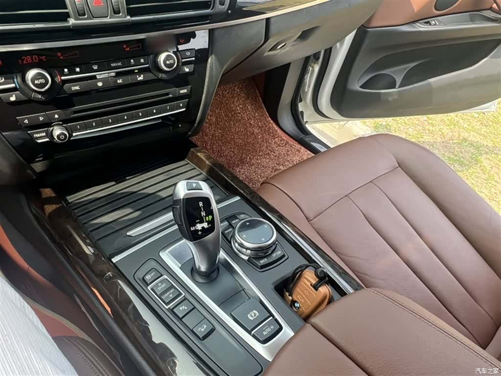 BMW X5, 2015 15