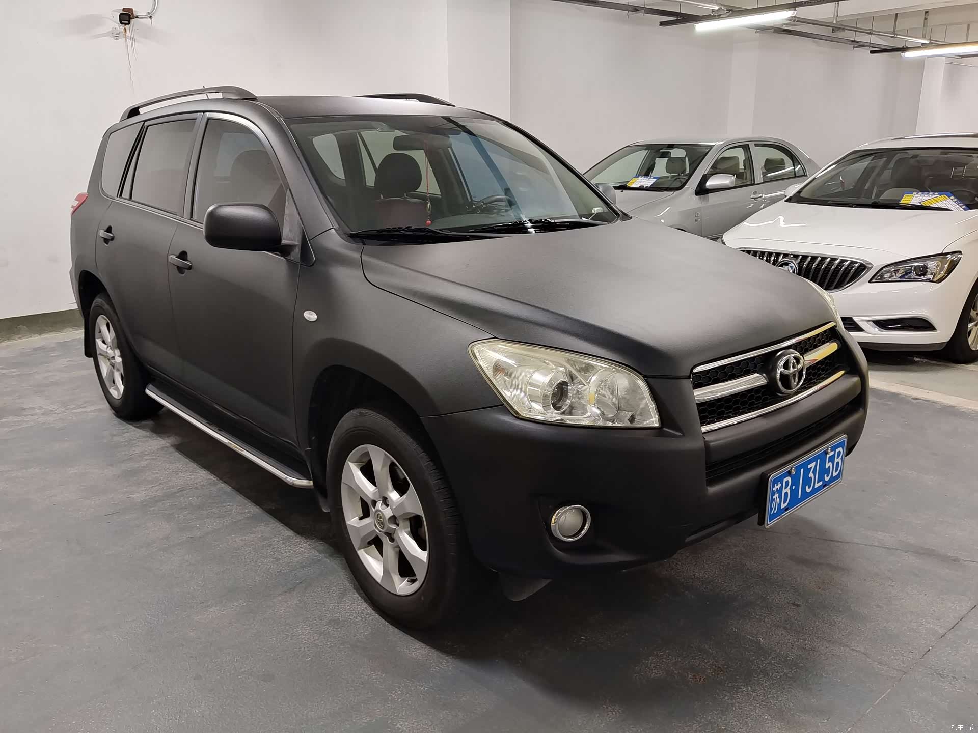 Toyota RAV4, 2011 3