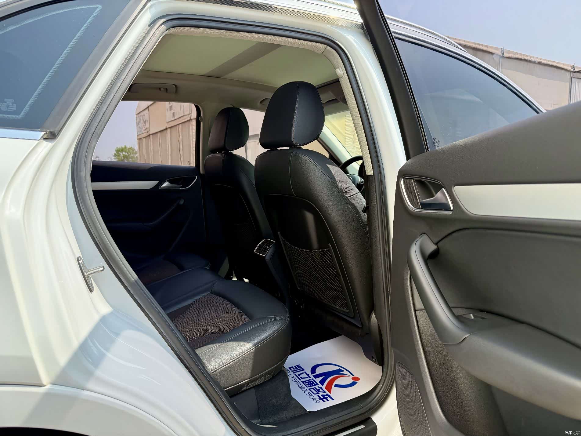 Audi Q3, 2019 10