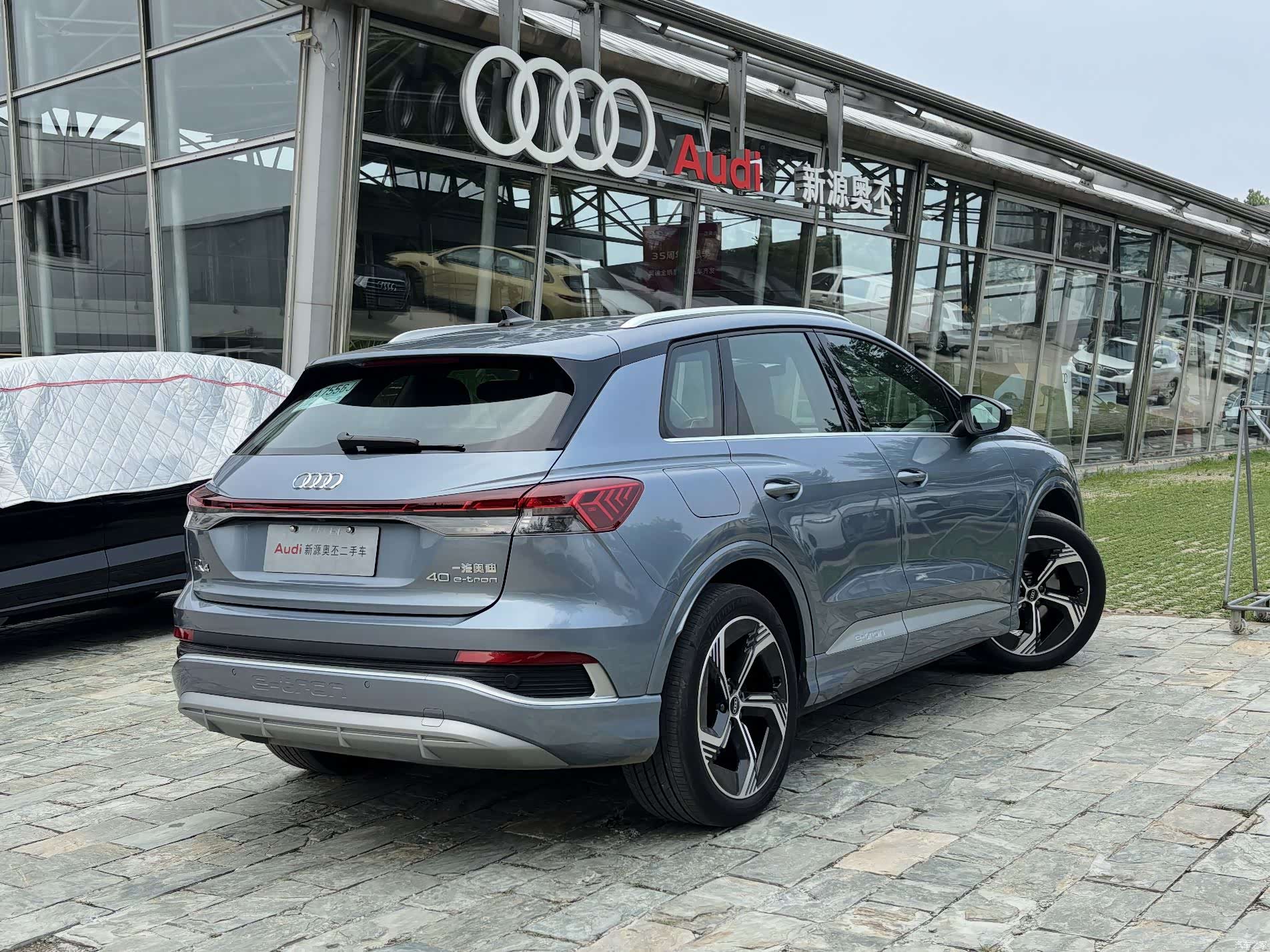 Audi Q4 e-tron, 2025 3