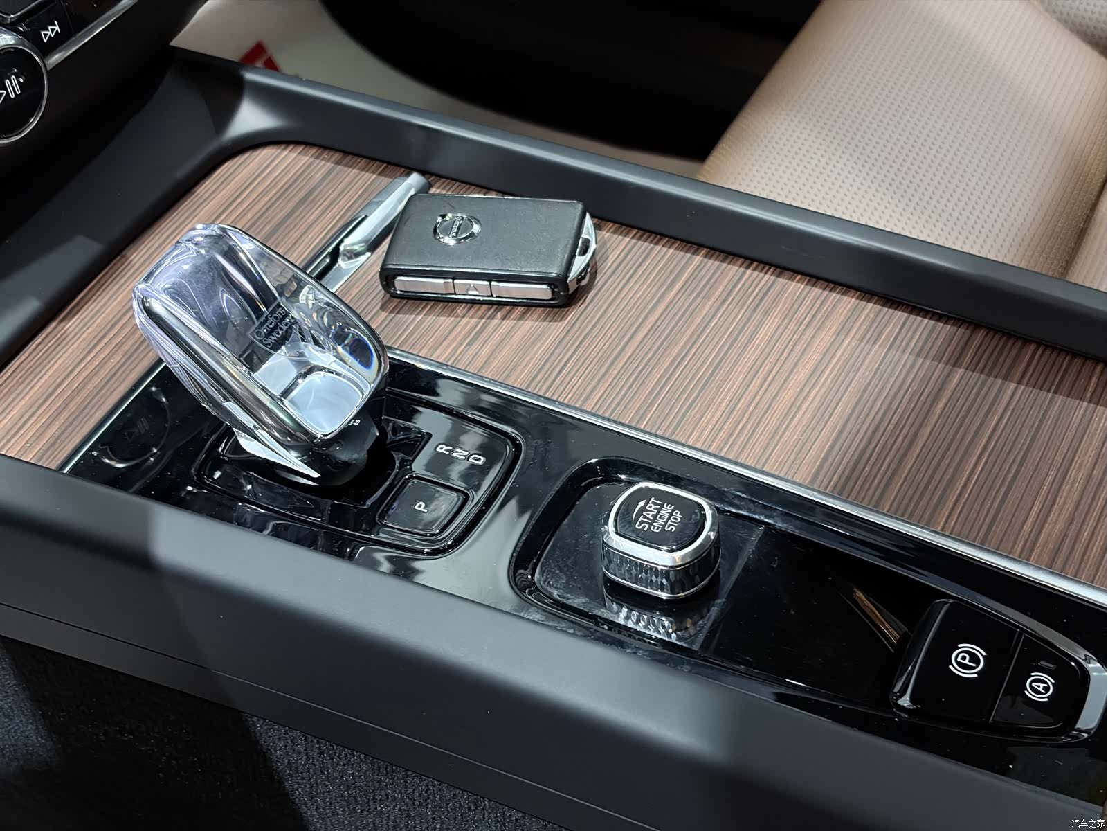 Volvo XC60, 2024 18